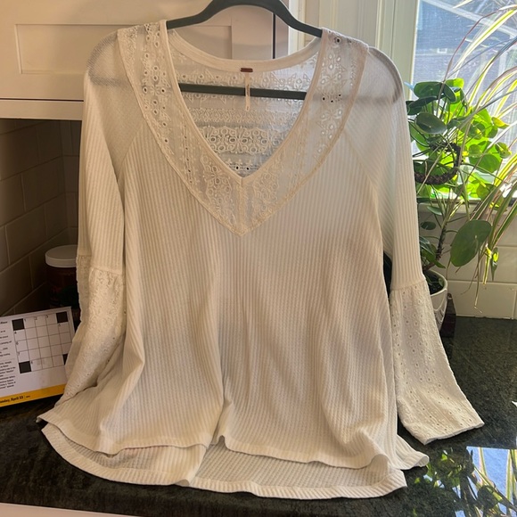 Free People cotton blend cream flowy top. Made in India - Picture 1 of 4